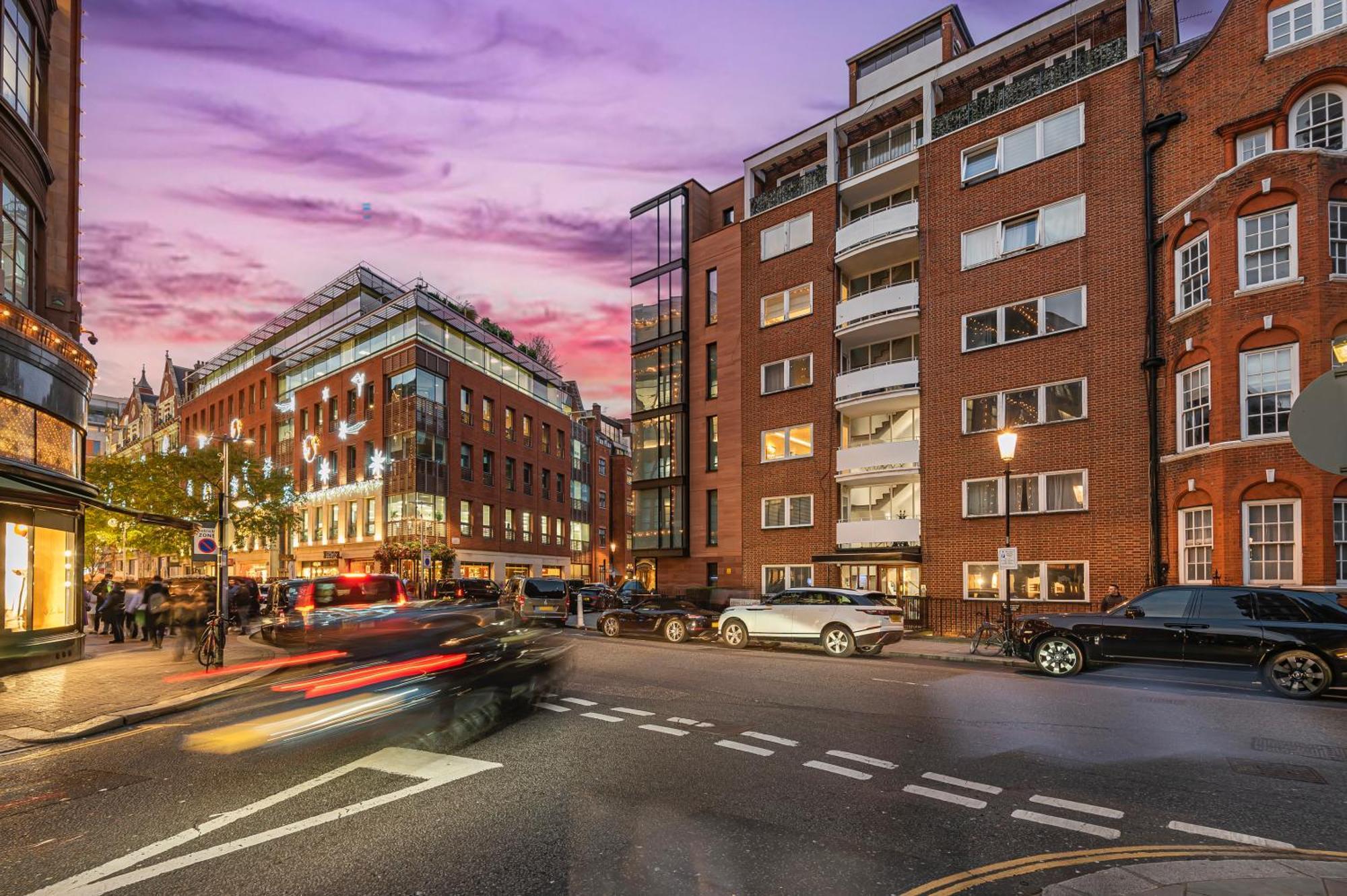 Stunning 2Bd 2Bth Private Balcony View Of Harrods With Ac London Exterior photo